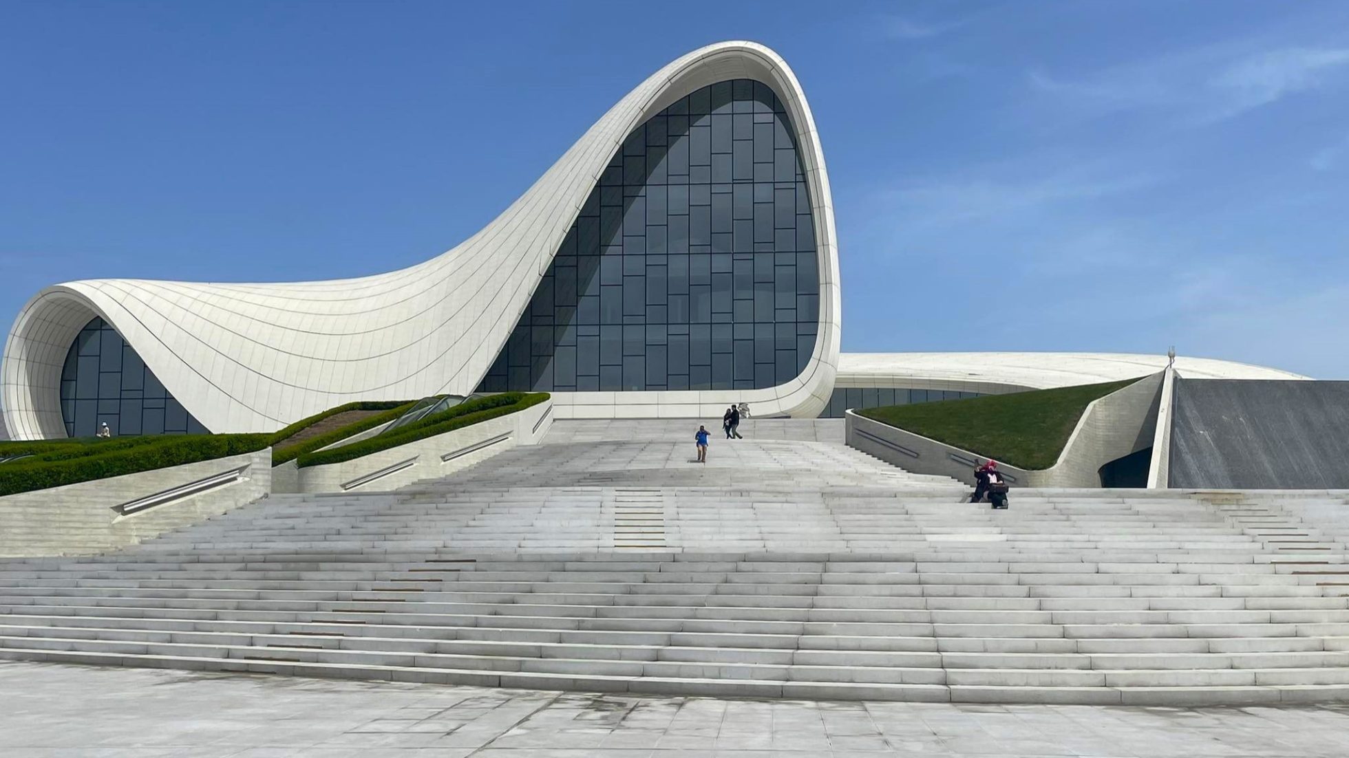 Nowoczesne budynki i wieżowce w Baku, Azerbejdżan.